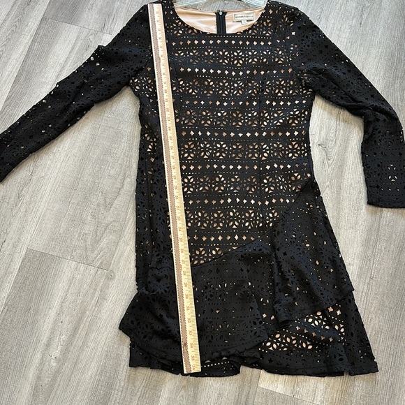 Black Ruffled Sheath Dress with Long Sleeves for Cocktail Size 10 - Picture 7 of 7